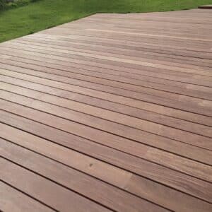 Lot 69,21 m2 - Lame de terrasse CUMARU rouge KD 1,85m